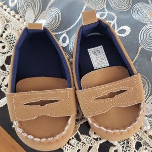 Carter's just one you 3-6months  loafers